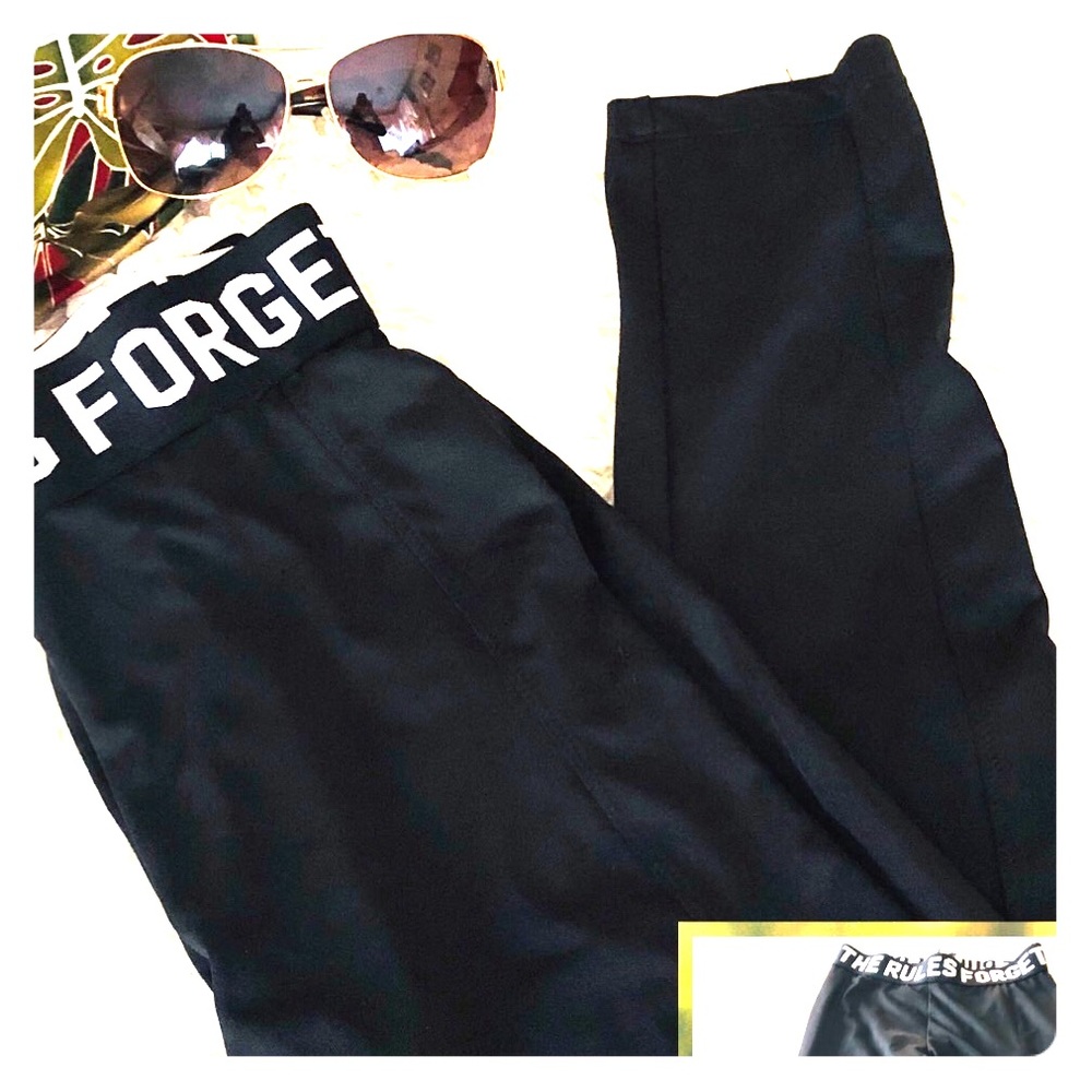 DIVIDED ACTIVE WEAR LEGGINGS